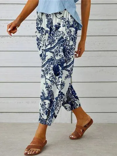 Effortlessly Stylish: Printed Tied Cropped Pants for Casual Occasions