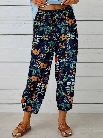 Effortlessly Stylish: Printed Tied Cropped Pants for Casual Occasions