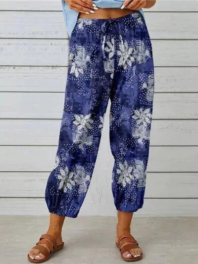 Effortlessly Stylish: Printed Tied Cropped Pants for Casual Occasions