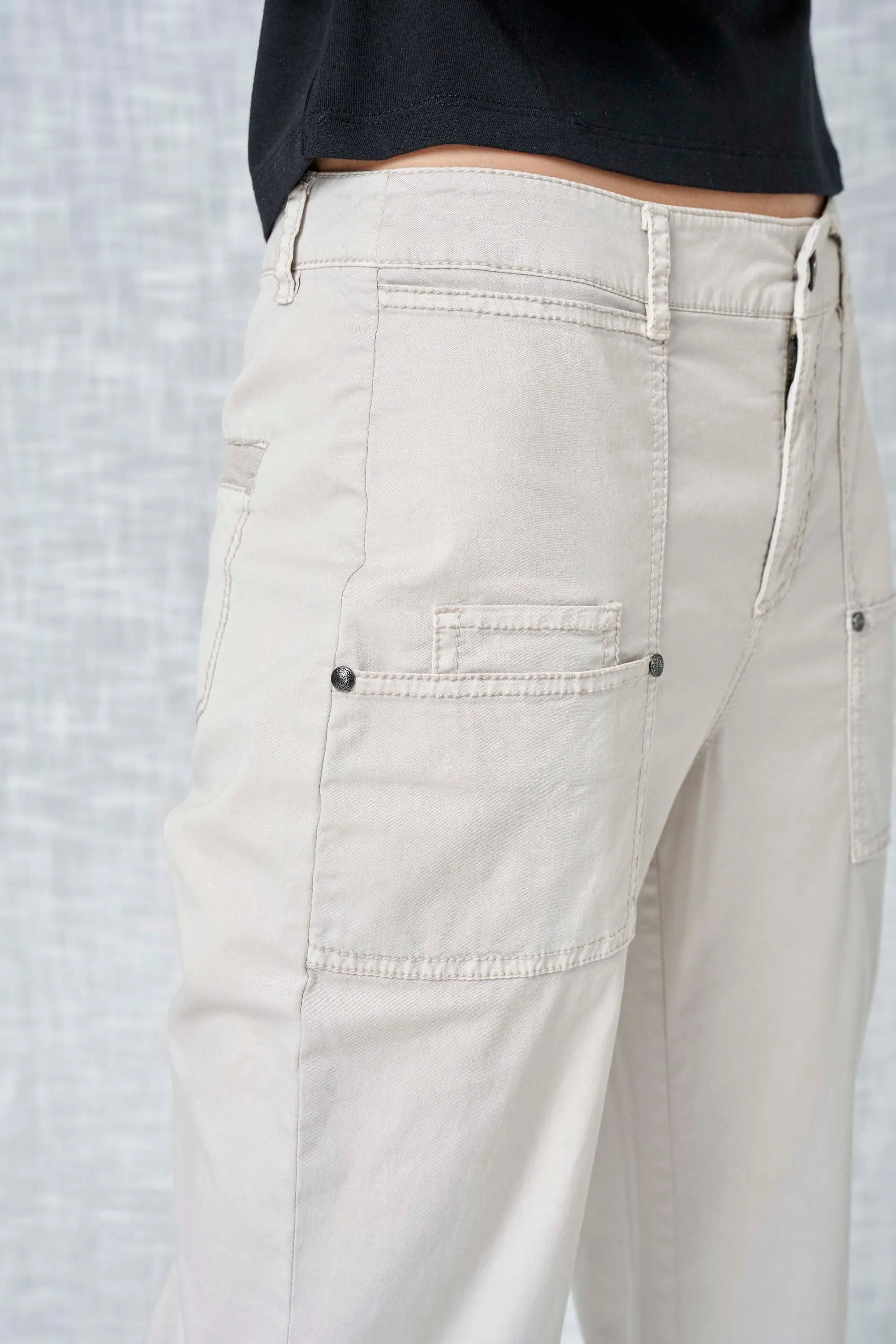 Lydia Solid Twill Pant