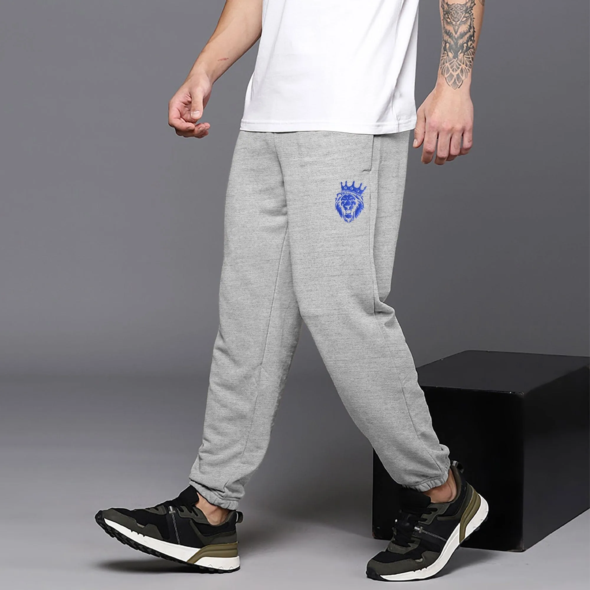 MAX 21 Men's Tiger Embroidered Fleece Joggers Pants