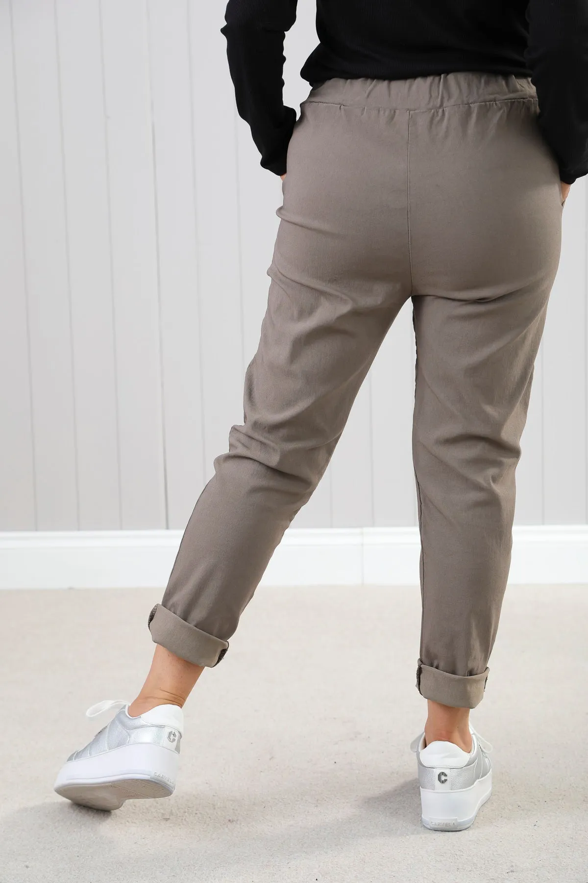 Mocha Plain Magic Pants