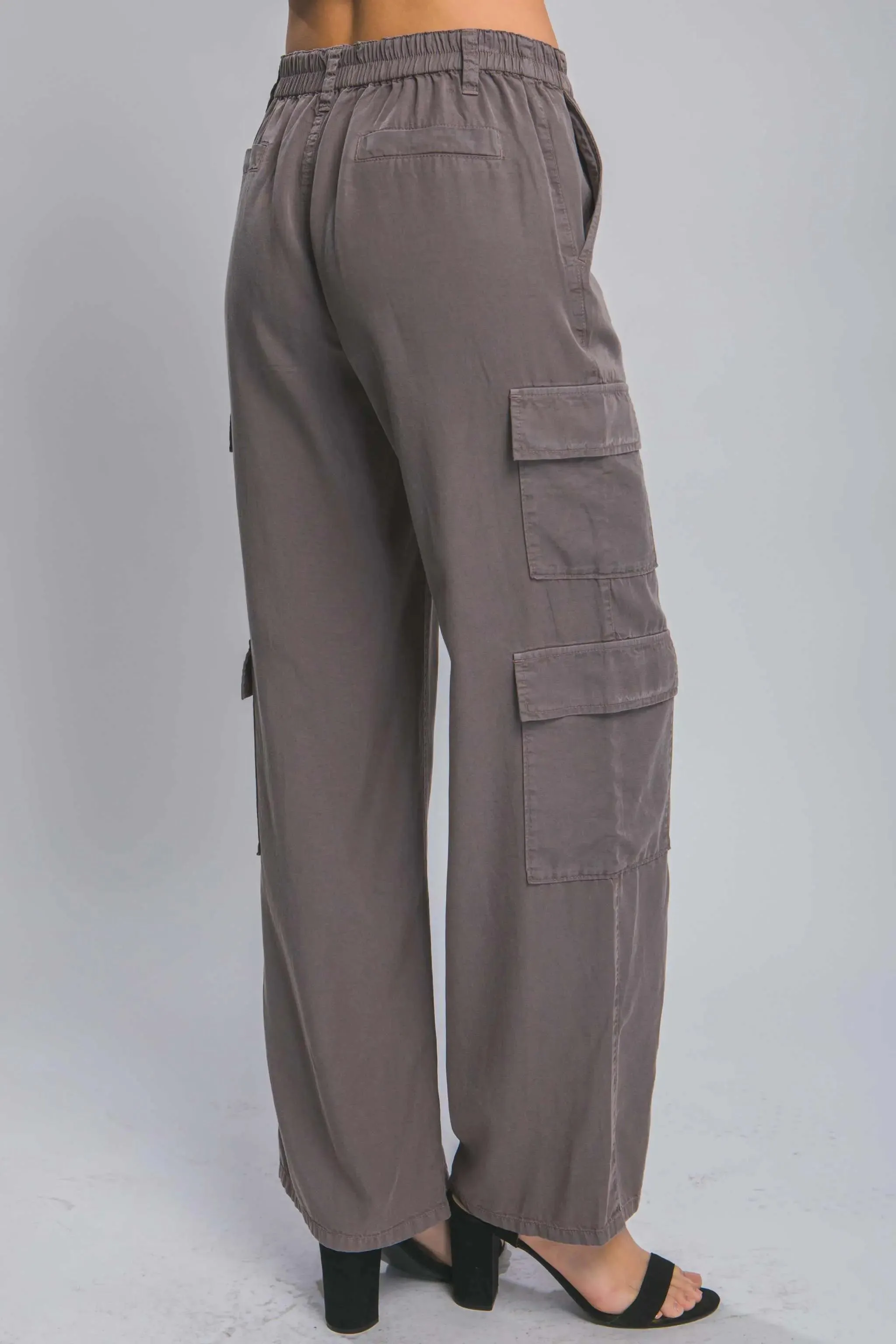 Women's Full-length Tencel Pants With Cargo Pockets